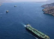 Ketegangan AS-Iran Memanas, Iran Mengancam Tutup Selat Hormuz sementara Amerika Mengancam akan menghancurkan Pusat Listrik Iran