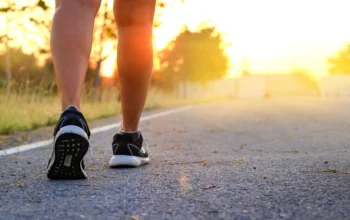 Tren Hidup Sehat: Jalan Kaki Rutin untuk Menjaga Tubuh Tetap Bugar