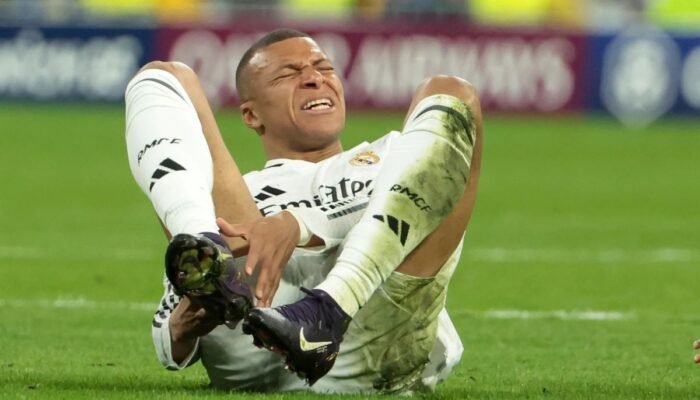 Sudah Jatuh Tertimpa Tangga : Kylian Mbappe Cidera di saat Real Madrid masih mengejar Barcelona untuk berburu Laliga