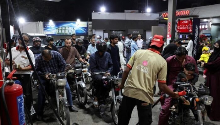 Harga BBM Pakistan Melonjak Tajam, Solar Tembus Rp29 Ribu per Liter Imbas Konflik Timur Tengah